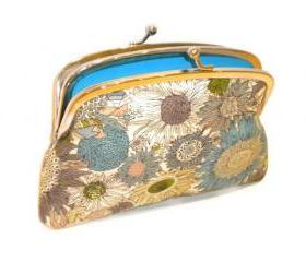 Kiss lock wallet with funky modern floral print - in shades of turquoise, aqua blue and green with 2 compartments